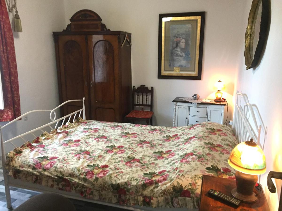 Ferienwohnung Vintage House For Rent 60M From Sea Baška Voda Exterior foto