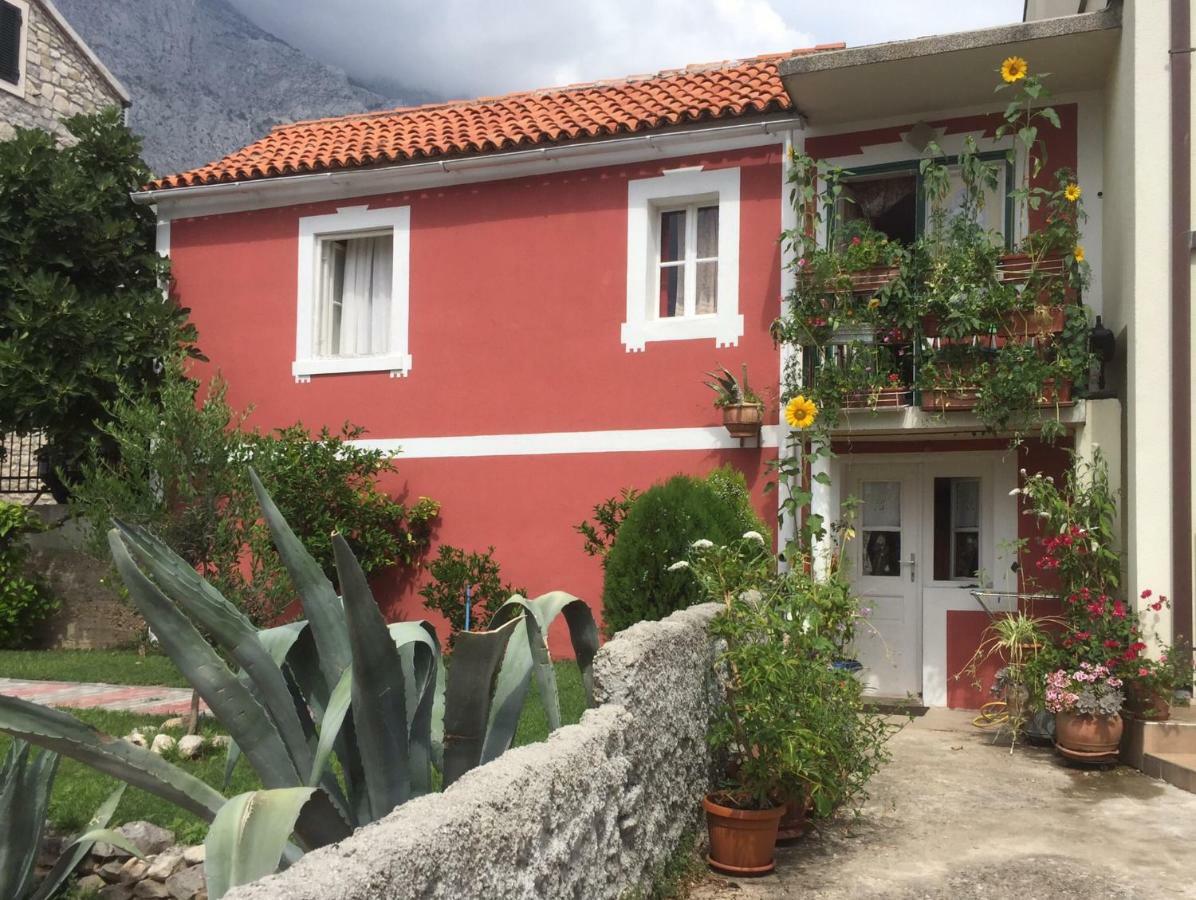 Ferienwohnung Vintage House For Rent 60M From Sea Baška Voda Exterior foto